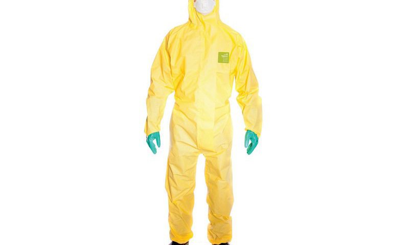 Lựa chọn Công ty may áo quần bảo hộ lao động Đà Nẵng chống hóa chất cho hợp lý?